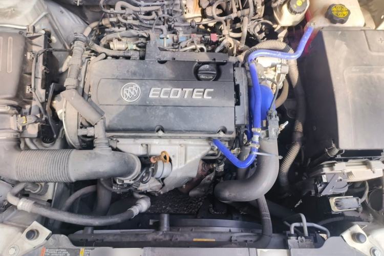 Used Buick Regal 2015 1.6T Leading Technology Model Engine Bay