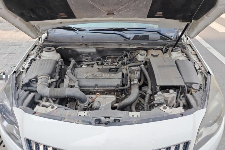 Used Buick Regal 2015 1.6T Elite Tech Model Engine Bay