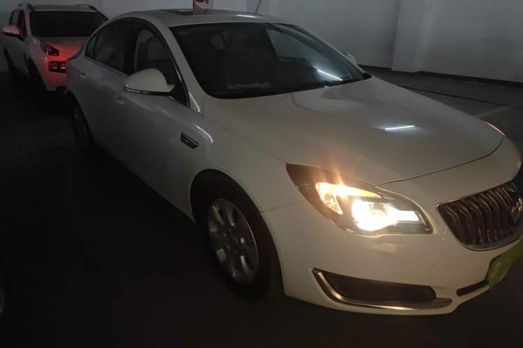 Used Buick Regal 2015 2.0L Leading Fashion Edition Exterior 1