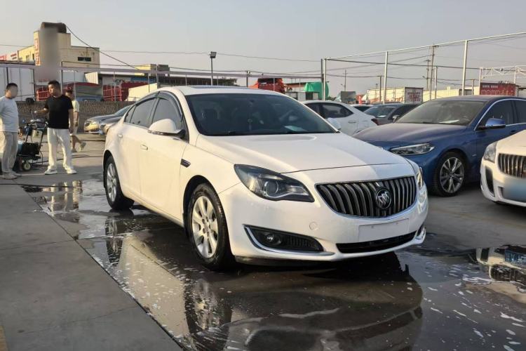 Used Buick Regal 2015 2.0L Leading Fashion Edition Exterior 2