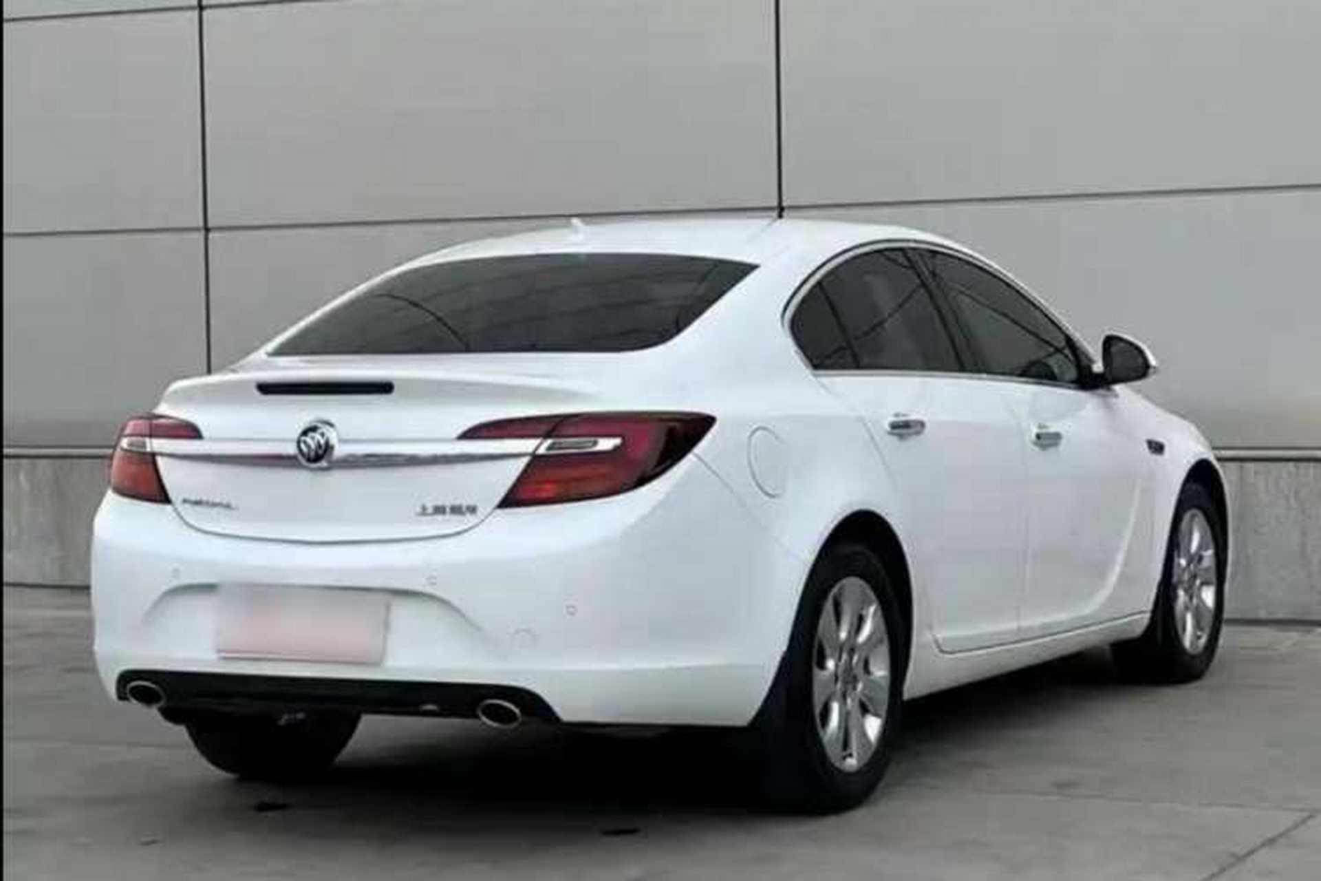 Used Buick Regal 2015 1.6T Fashion Tech Model Exterior 2