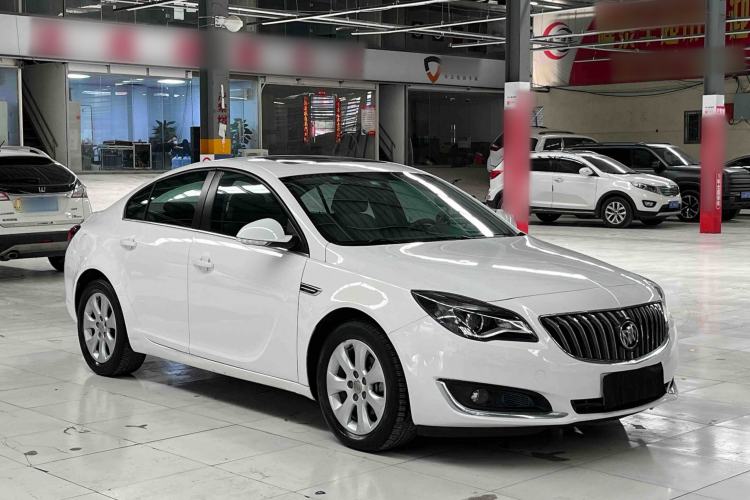 Used Buick Regal 2015 2.0L Leading Fashion Edition Exterior 2