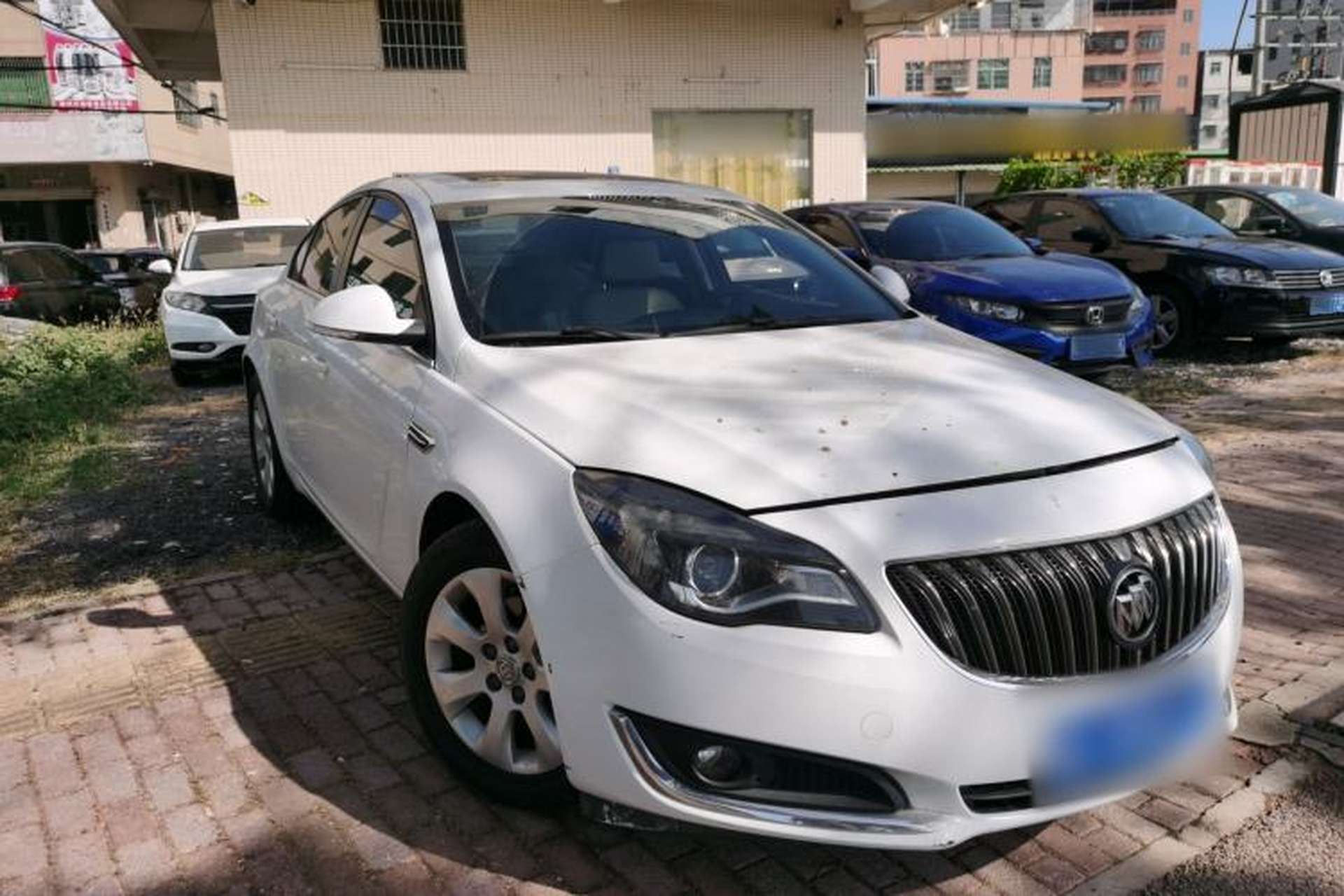 Used Buick Regal 2015 2.0L Leading Fashion Edition Exterior 2