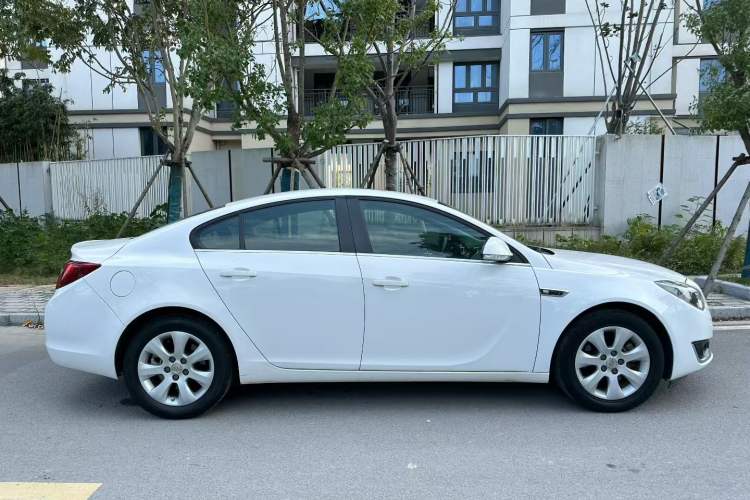 Used Buick Regal 2015 1.6T Leading Technology Model Exterior 2