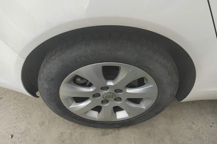 Used Buick Regal 2015 1.6T Elite Tech Model Exterior 2