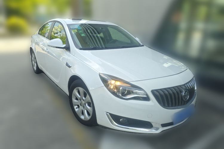 Used Buick Regal 2015 2.0L Leading Fashion Edition Exterior 2