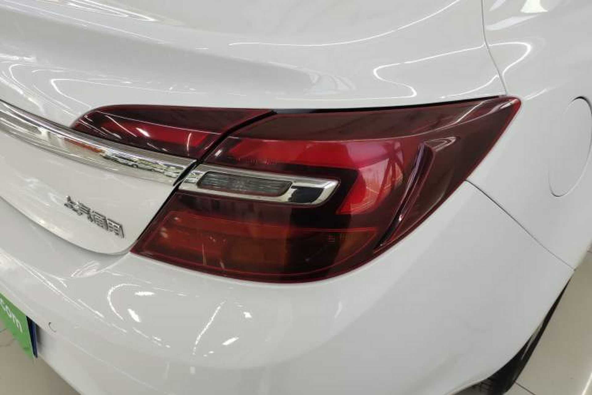 Used Buick Regal 2015 1.6T Leading Technology Model Exterior 2