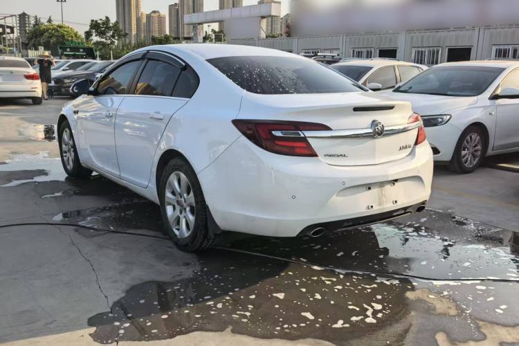 Used Buick Regal 2015 2.0L Leading Fashion Edition Exterior 3