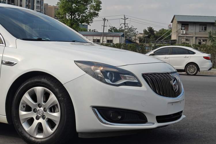 Used Buick Regal 2015 1.6T Elite Tech Model Exterior 3