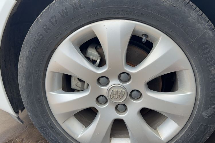 Used Buick Regal 2015 2.0L Elite Fashion Edition Exterior 3