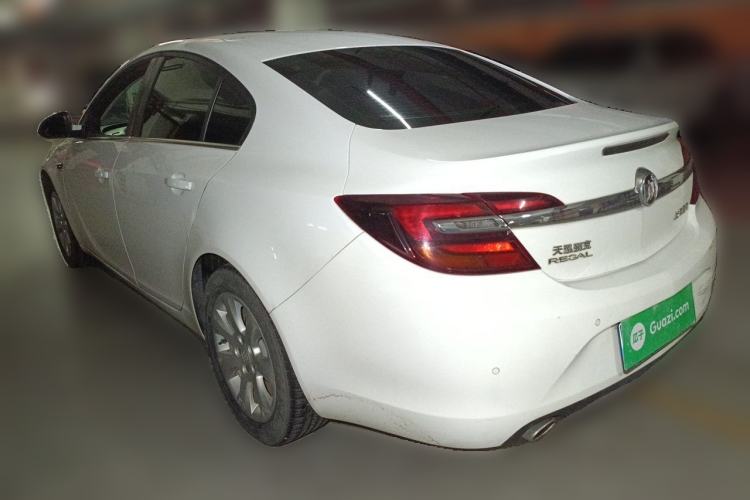 Used Buick Regal 2015 2.0L Leading Fashion Edition Exterior 3