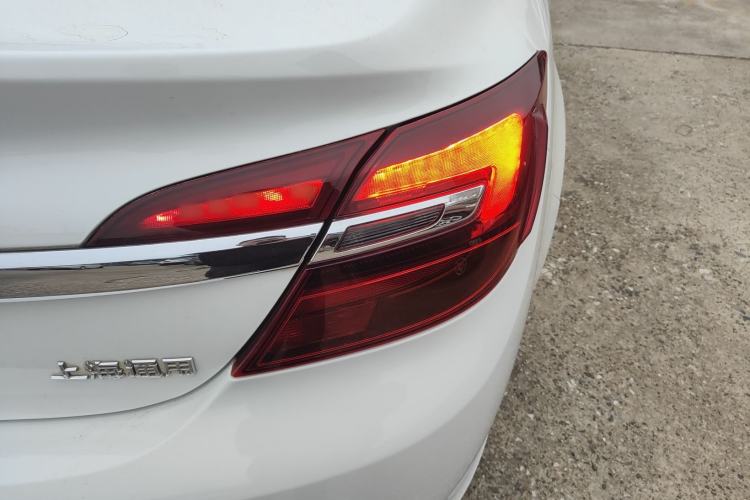 Used Buick Regal 2015 1.6T Elite Tech Model Exterior 3