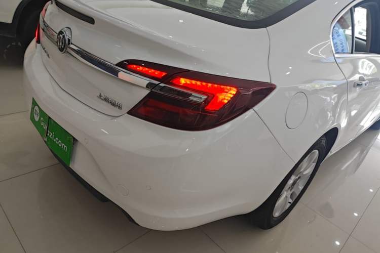 Used Buick Regal 2015 2.0L Elite Fashion Edition Exterior 3