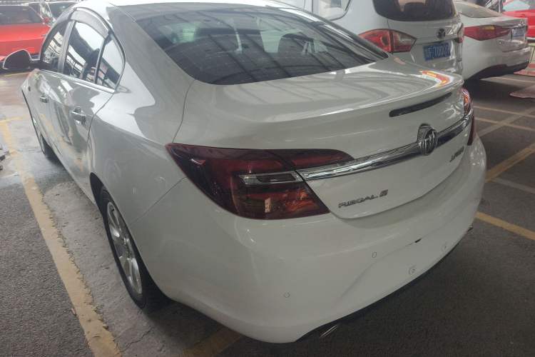 Used Buick Regal 2015 1.6T Leading Technology Model Exterior 3