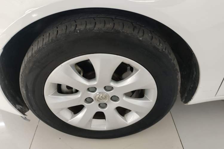 Used Buick Regal 2015 1.6T Leading Technology Model Exterior 3