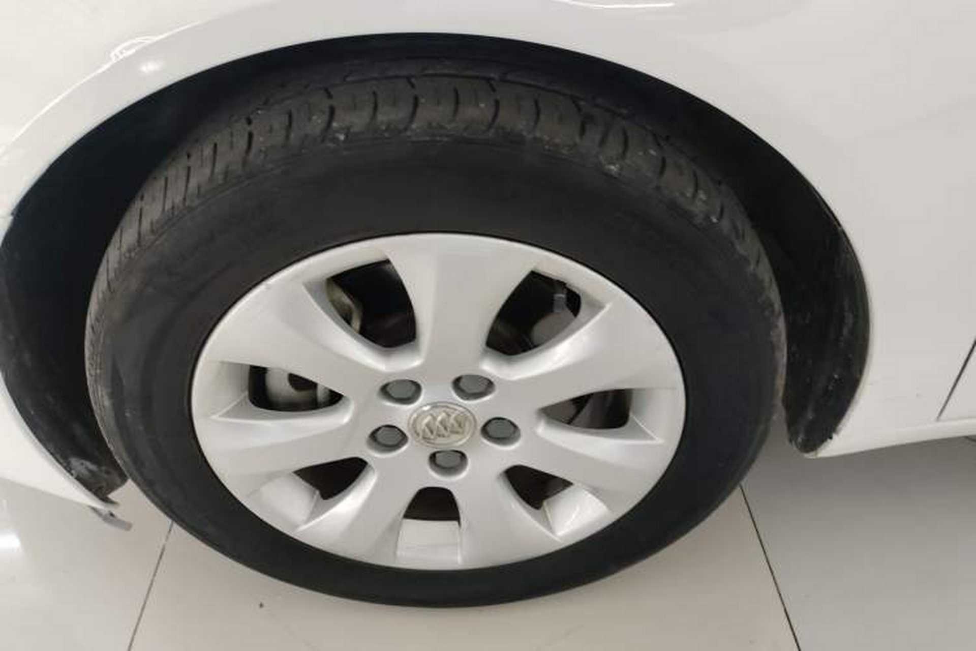 Used Buick Regal 2015 1.6T Leading Technology Model Exterior 3