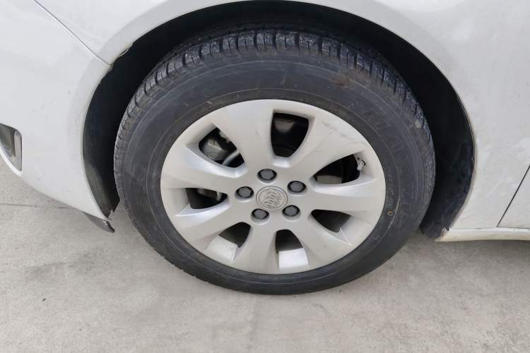 Used Buick Regal 2015 1.6T Leading Technology Model Exterior 4