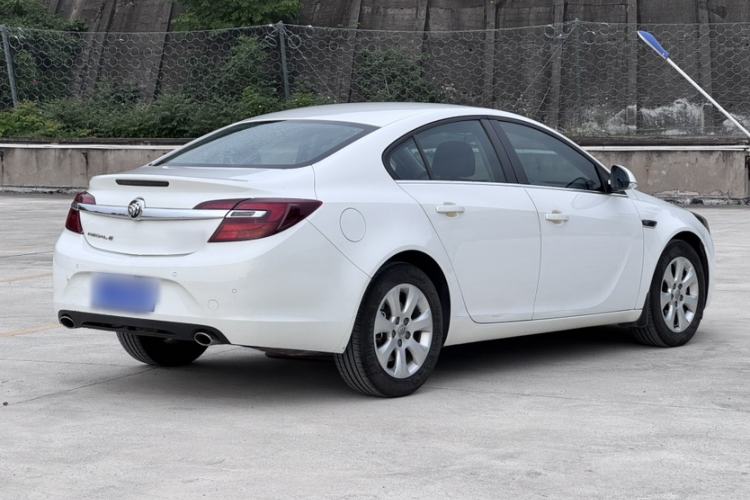 Used Buick Regal 2015 1.6T Leading Technology Model Exterior 4
