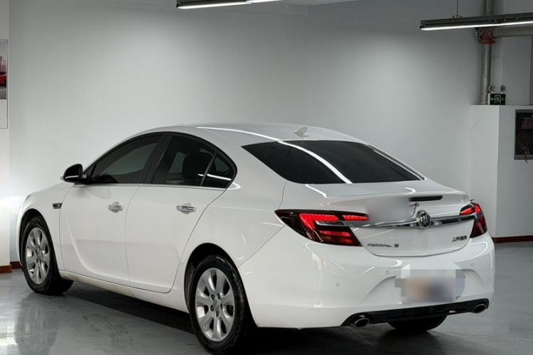 Used Buick Regal 2015 1.6T Elite Tech Model Exterior 5
