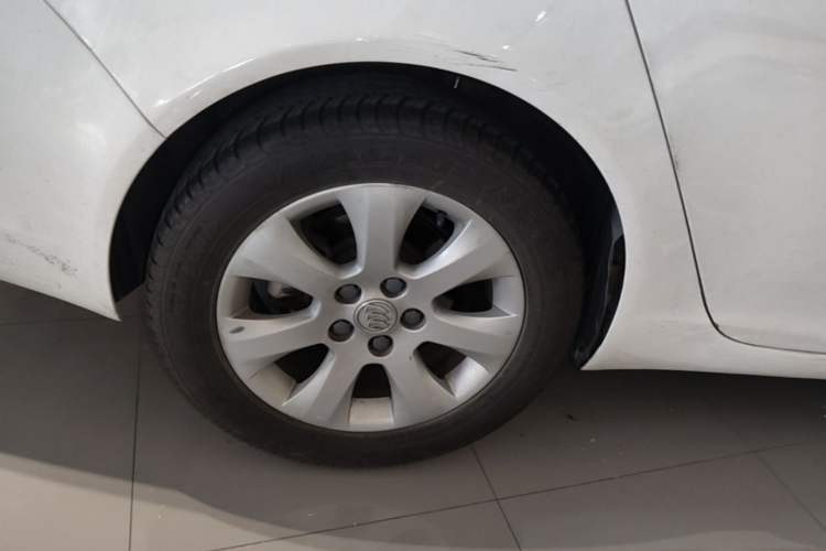 Used Buick Regal 2015 2.0L Elite Fashion Edition Exterior 5