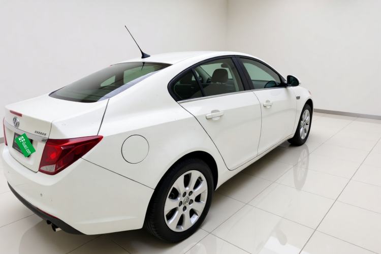Used Buick Regal 2015 1.6T Leading Technology Model Exterior 5