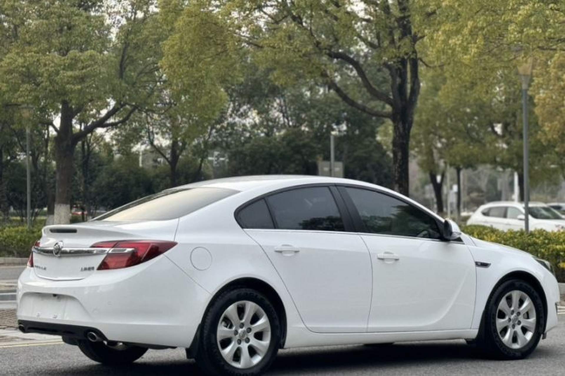 Used Buick Regal 2015 1.6T Leading Technology Model Exterior 6