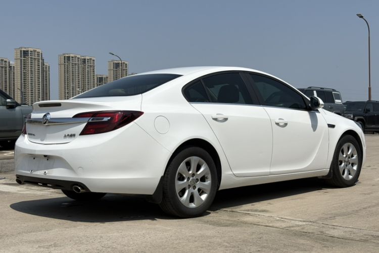 Used Buick Regal 2015 2.0L Leading Fashion Edition Exterior 6