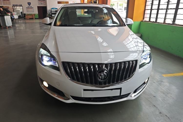 Used Buick Regal 2015 2.0L Leading Fashion Edition Front