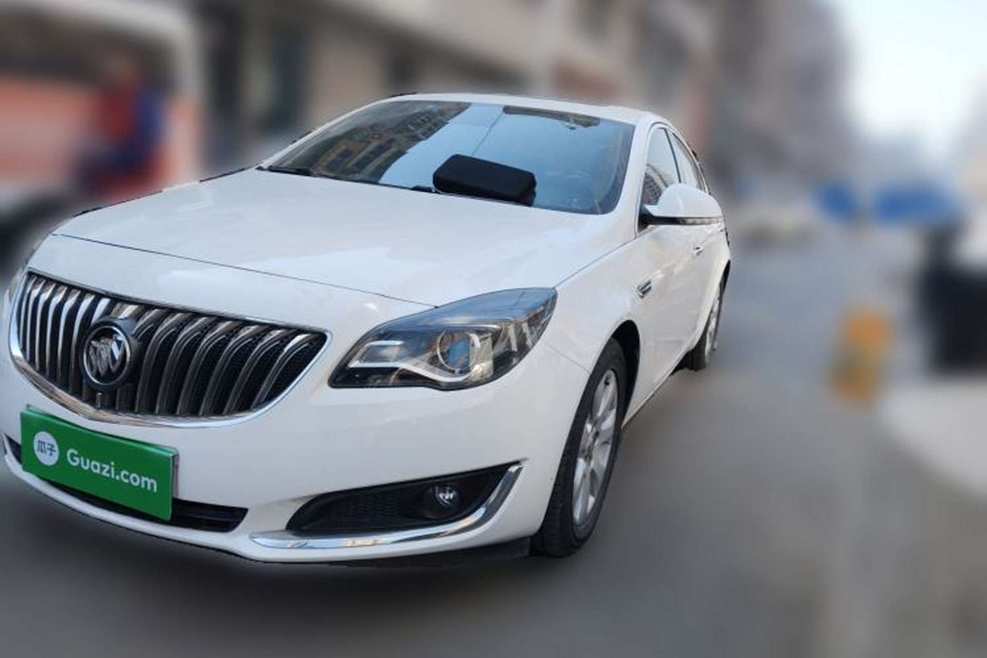 Used Buick Regal 2015 2.0L Elite Fashion Edition Front Left 45 Deg