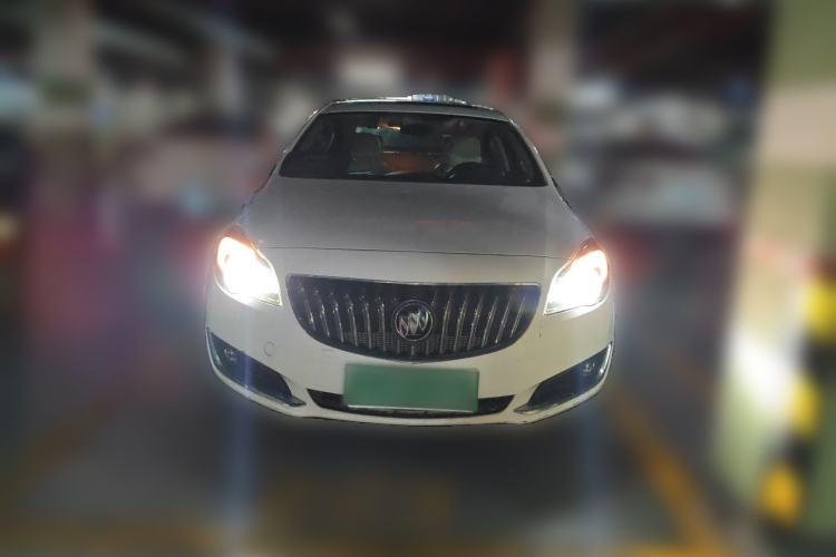 Used Buick Regal 2015 2.0L Leading Fashion Edition Front