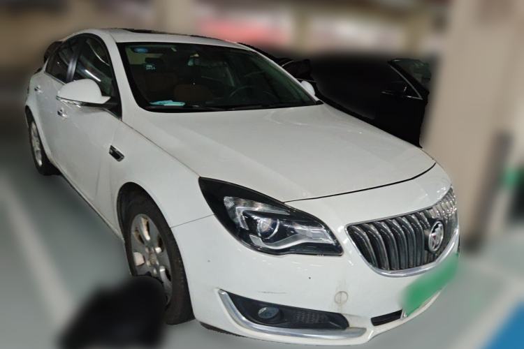 Used Buick Regal 2015 1.6T Elite Tech Model Front Right 45 Deg