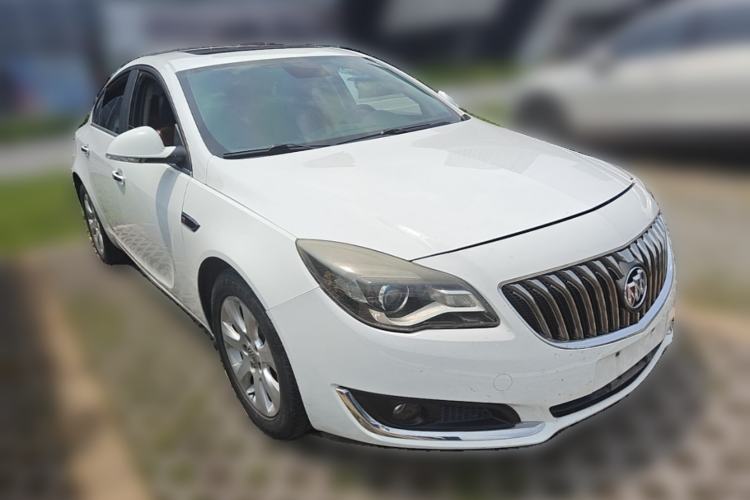 Used Buick Regal 2015 1.6T Elite Tech Model Front Right 45 Deg
