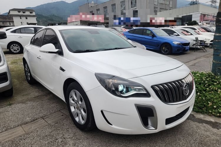Used Buick Regal 2015 1.6T Elite Tech Model Front Right 45 Deg