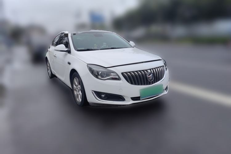 Used Buick Regal 2015 1.6T Elite Tech Model Front Right 45 Deg