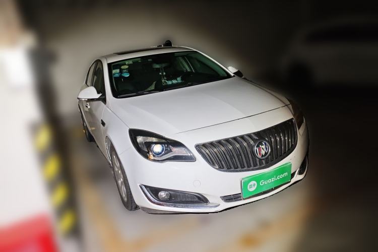 Used Buick Regal 2015 1.6T Elite Tech Model Front Right 45 Deg