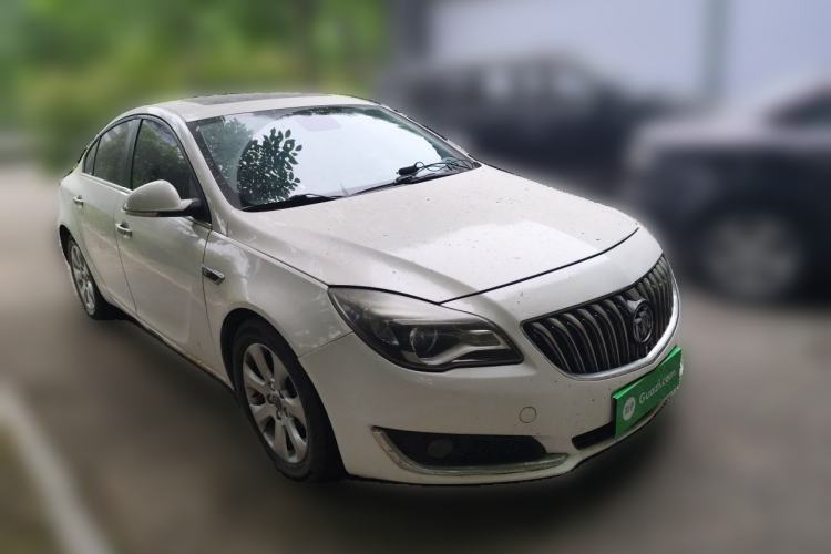 Used Buick Regal 2015 1.6T Elite Tech Model Front Right 45 Deg