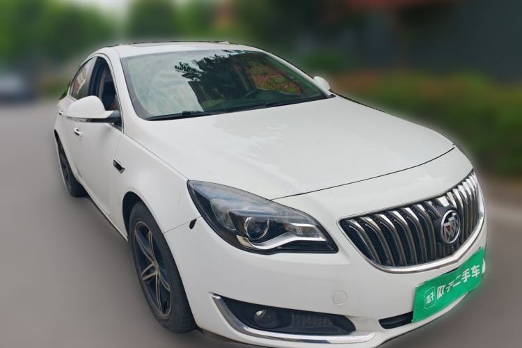 Used Buick Regal 2015 1.6T Elite Tech Model Front Right 45 Deg