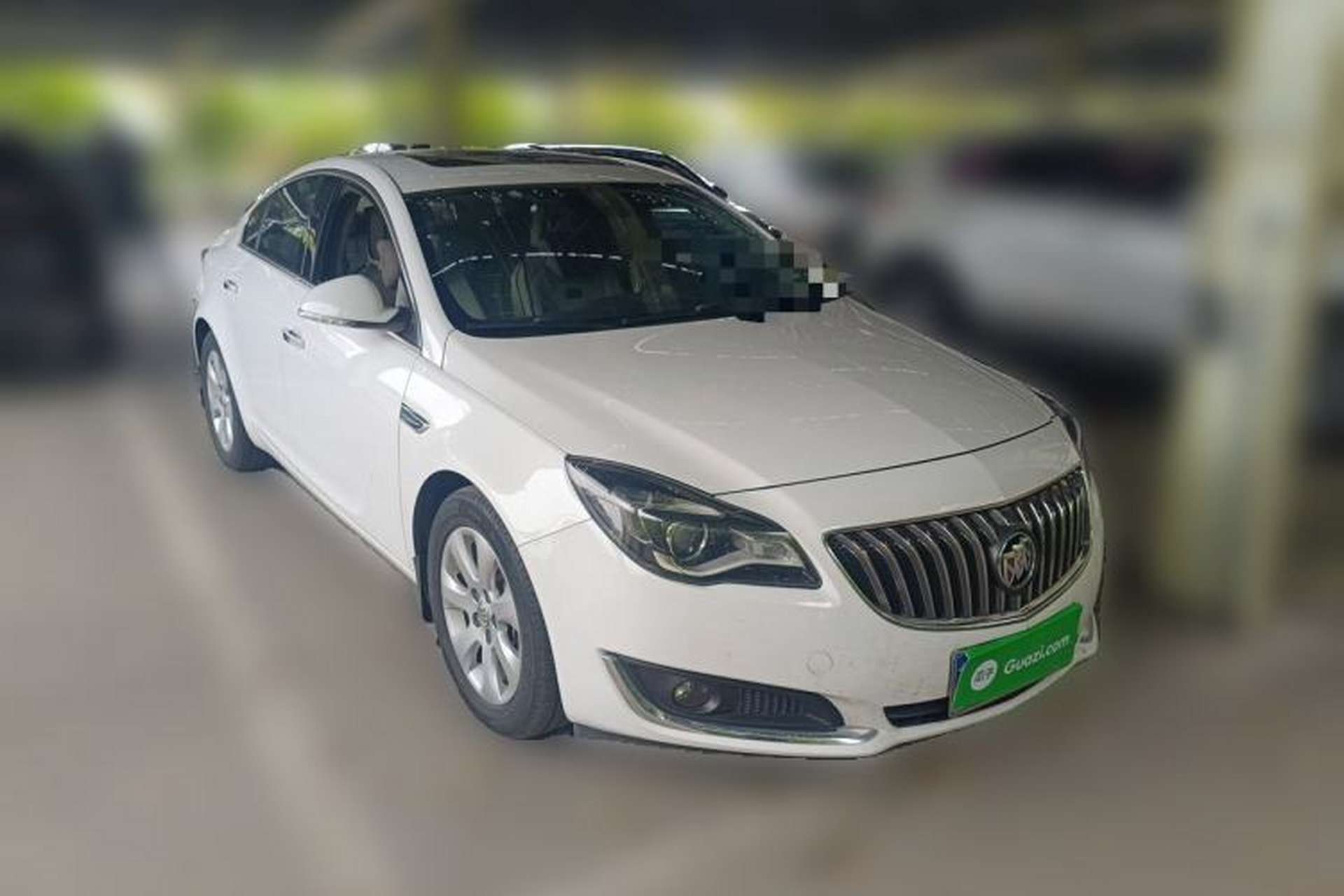 Used Buick Regal 2015 2.0L Elite Fashion Edition Front Right 45 Deg
