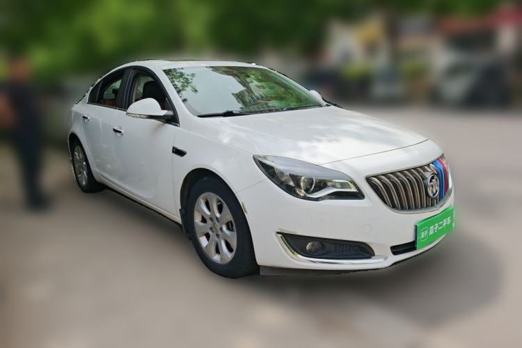 Used Buick Regal 2015 1.6T Elite Tech Model Front Right 45 Deg