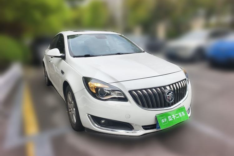 Used Buick Regal 2015 1.6T Elite Tech Model Front Right 45 Deg