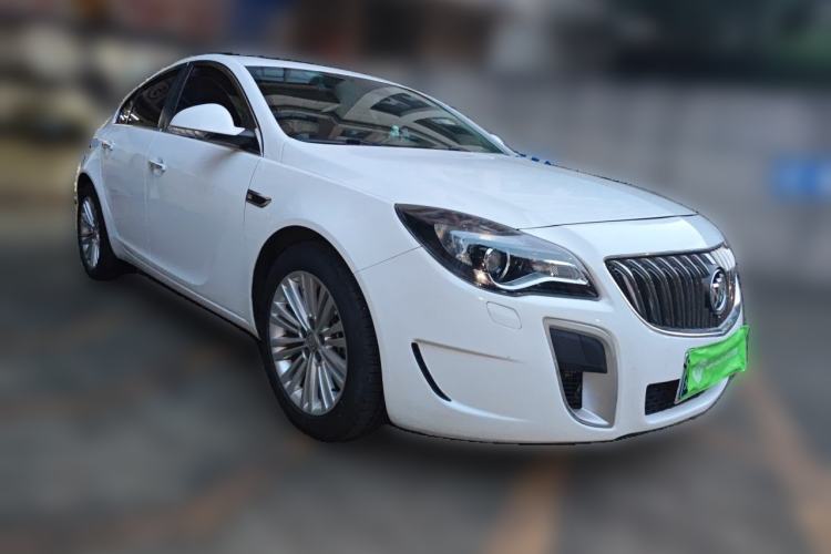 Used Buick Regal 2015 1.6T Elite Tech Model Front Right 45 Deg