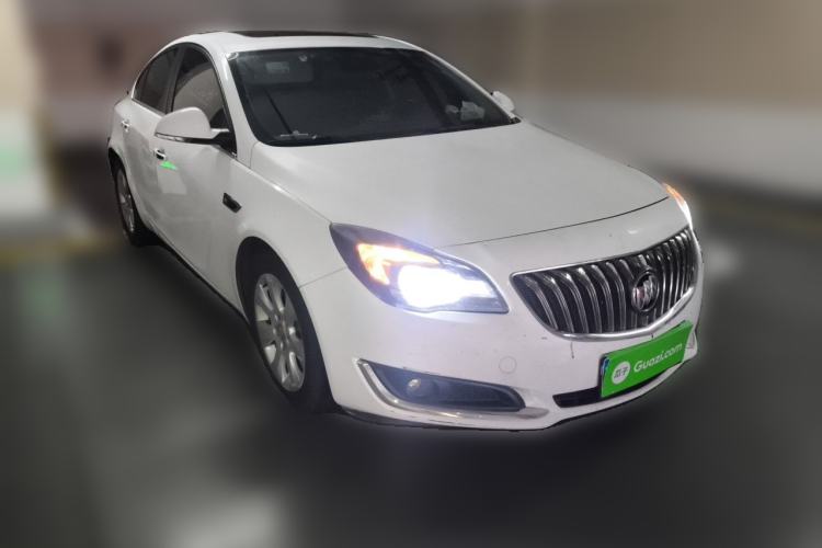 Used Buick Regal 2015 1.6T Elite Tech Model Front Right 45 Deg