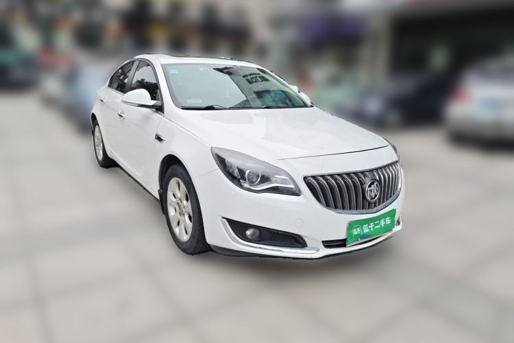 Used Buick Regal 2015 1.6T Elite Tech Model Front Right 45 Deg