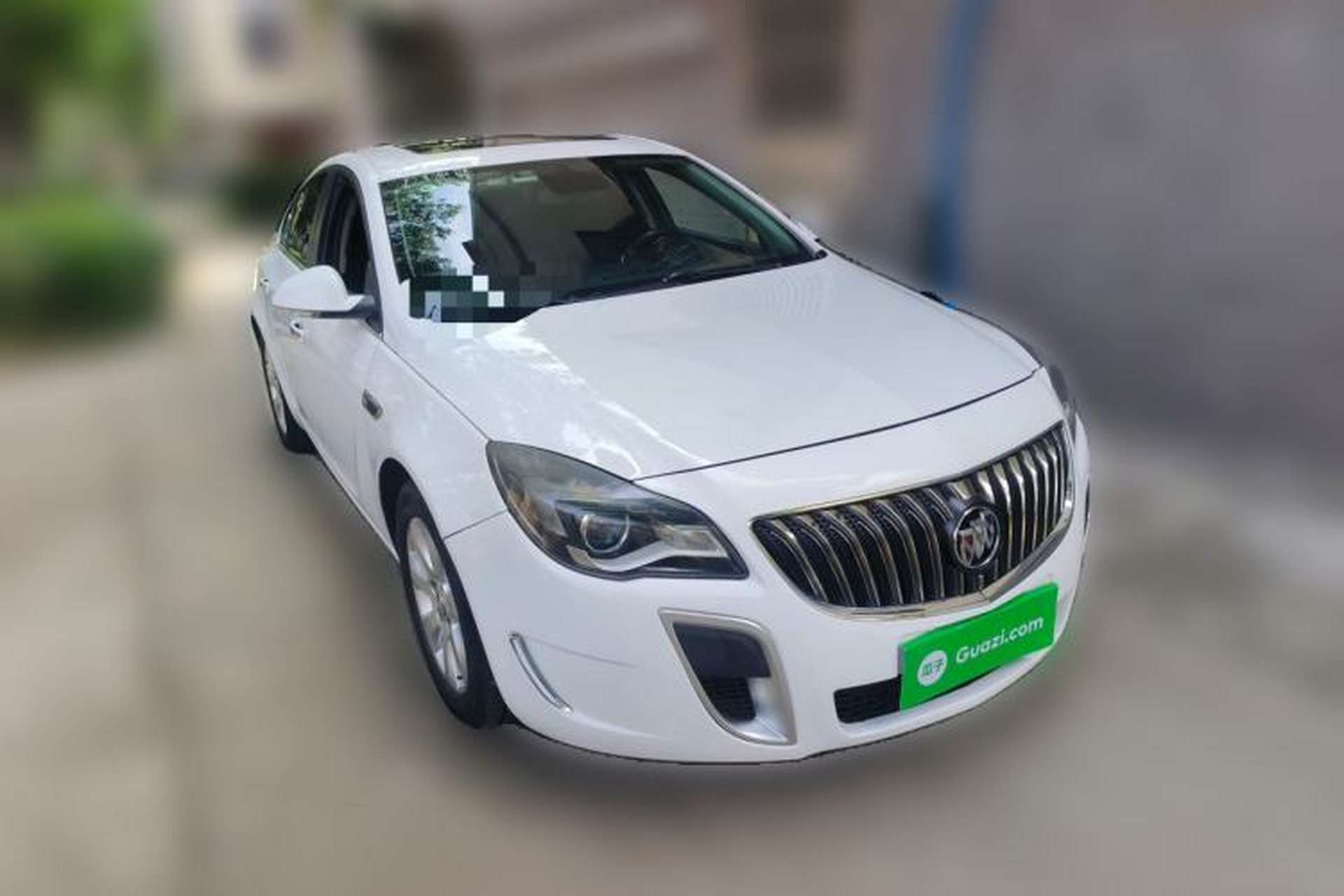 Used Buick Regal 2015 1.6T Elite Tech Model Front Right 45 Deg