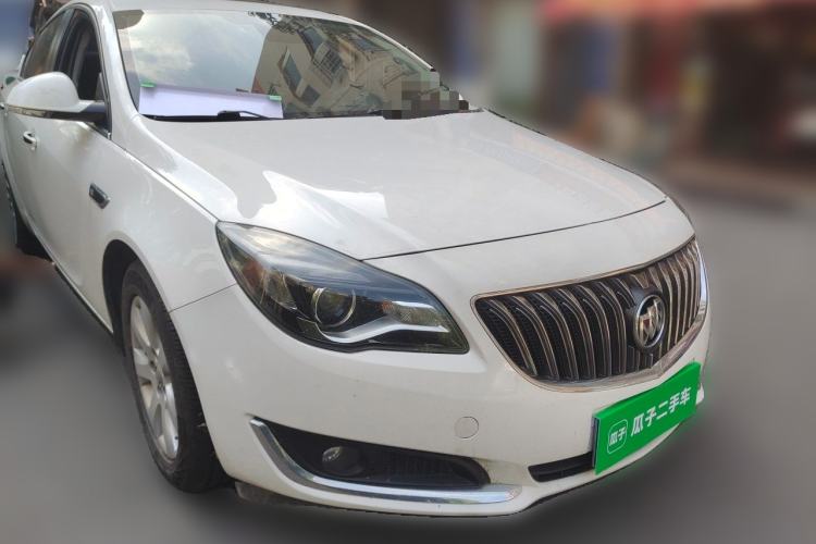 Used Buick Regal 2015 1.6T Elite Tech Model Front Right 45 Deg