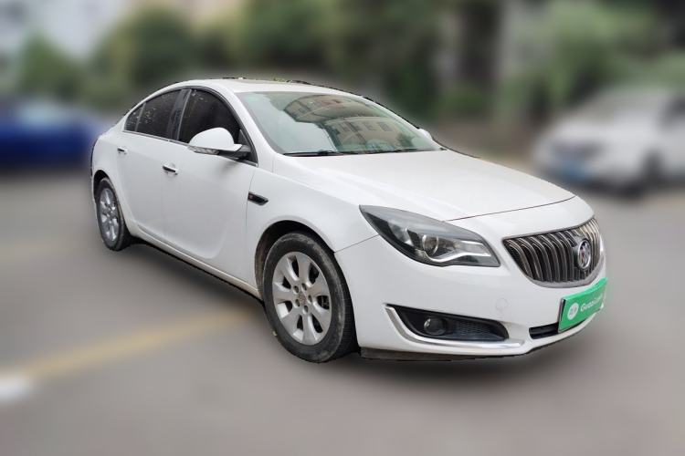 Used Buick Regal 2015 1.6T Elite Tech Model Front Right 45 Deg