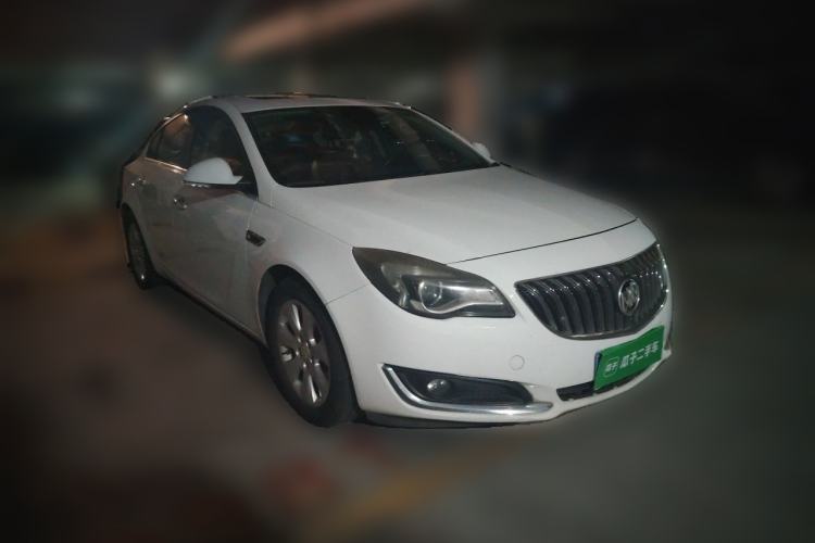 Used Buick Regal 2015 1.6T Elite Tech Model Front Right 45 Deg