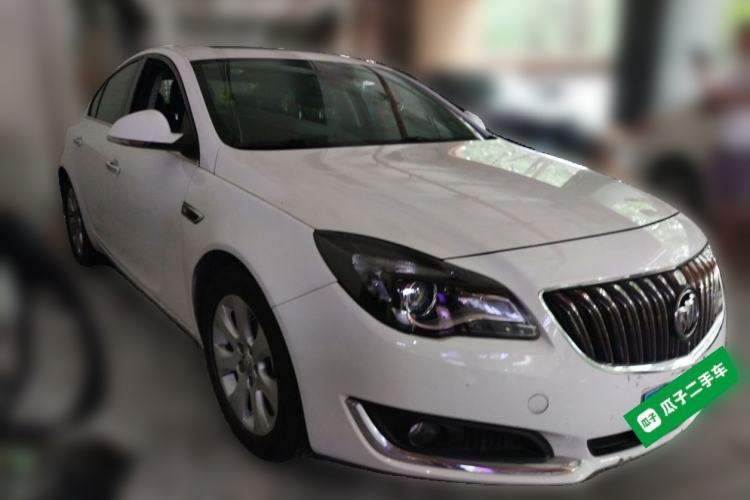 Used Buick Regal 2015 1.6T Elite Tech Model Front Right 45 Deg
