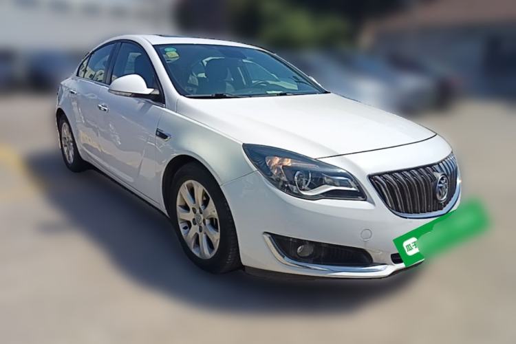 Used Buick Regal 2015 1.6T Elite Tech Model Front Right 45 Deg