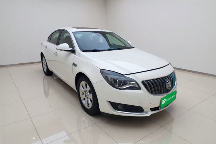 Used Buick Regal 2015 2.0L Elite Fashion Edition Front Right 45 Deg